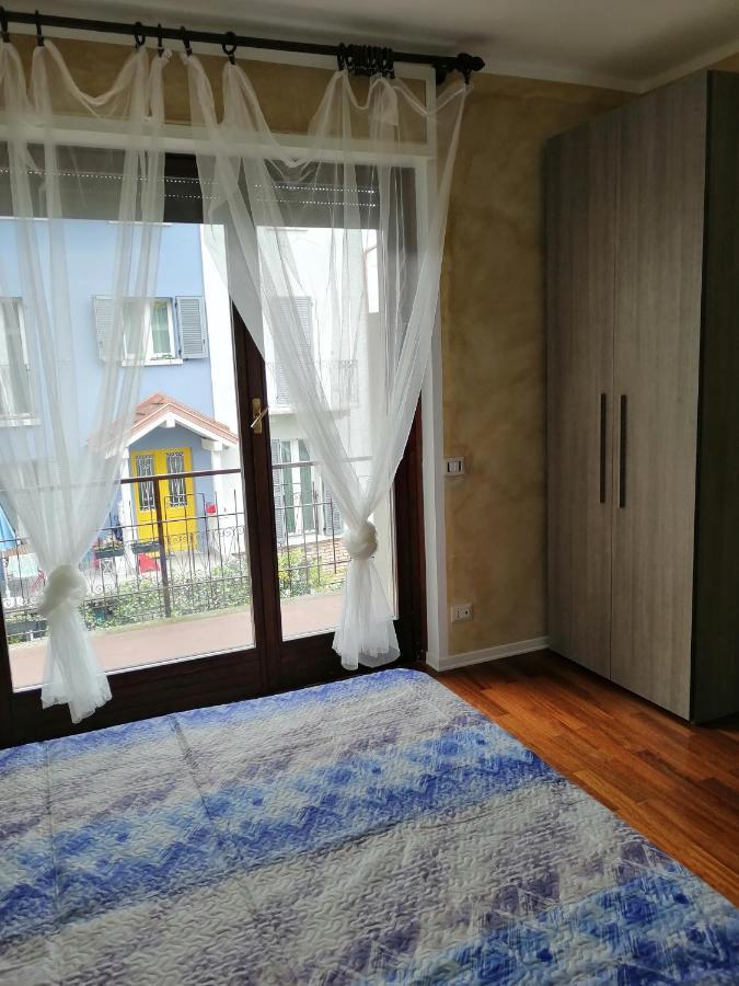 Red Rose Apartment Стреза Екстериор снимка
